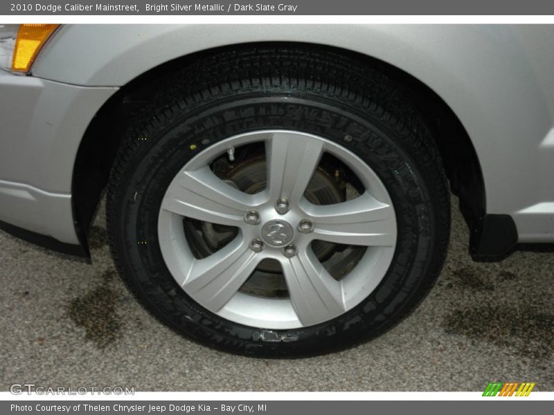 Bright Silver Metallic / Dark Slate Gray 2010 Dodge Caliber Mainstreet