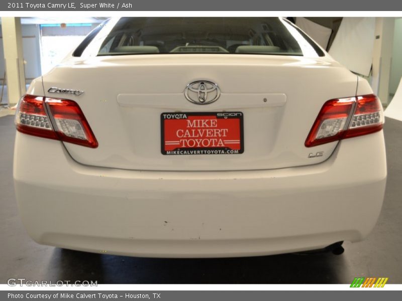Super White / Ash 2011 Toyota Camry LE