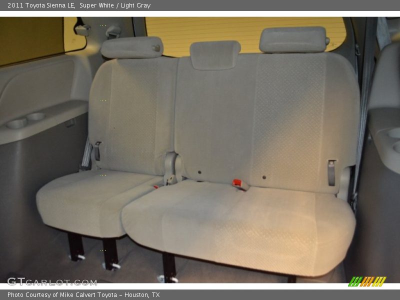 Super White / Light Gray 2011 Toyota Sienna LE
