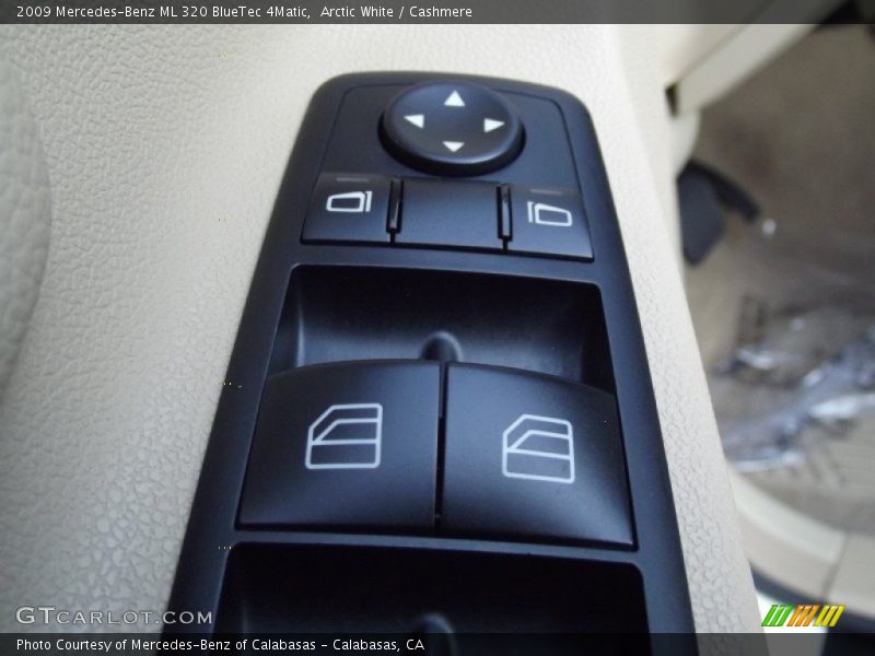 Arctic White / Cashmere 2009 Mercedes-Benz ML 320 BlueTec 4Matic