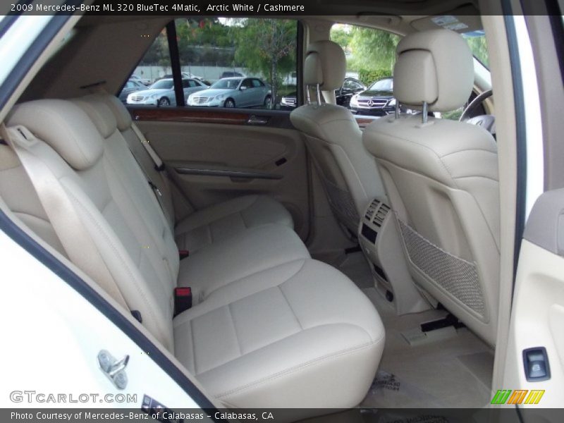 Arctic White / Cashmere 2009 Mercedes-Benz ML 320 BlueTec 4Matic