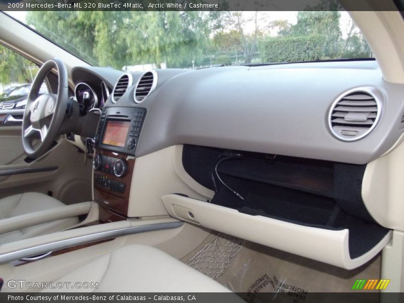 Arctic White / Cashmere 2009 Mercedes-Benz ML 320 BlueTec 4Matic