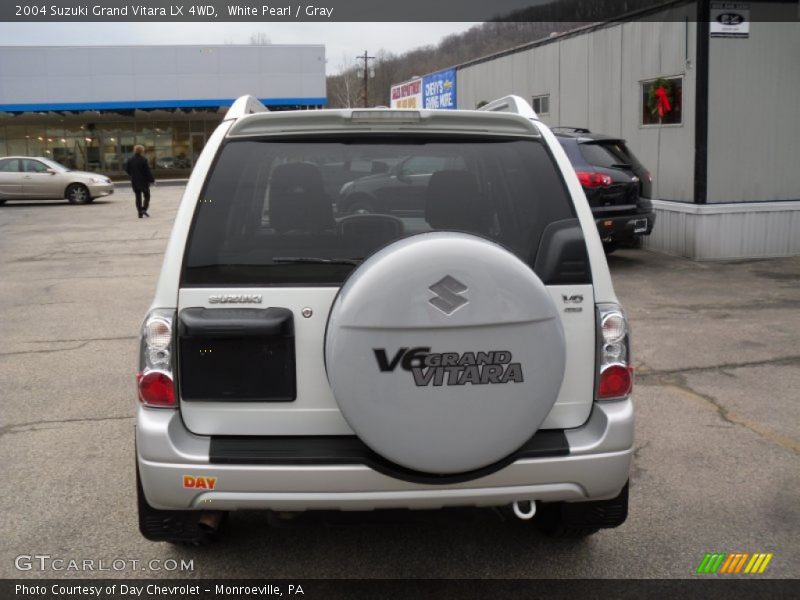 White Pearl / Gray 2004 Suzuki Grand Vitara LX 4WD