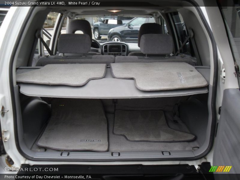 White Pearl / Gray 2004 Suzuki Grand Vitara LX 4WD