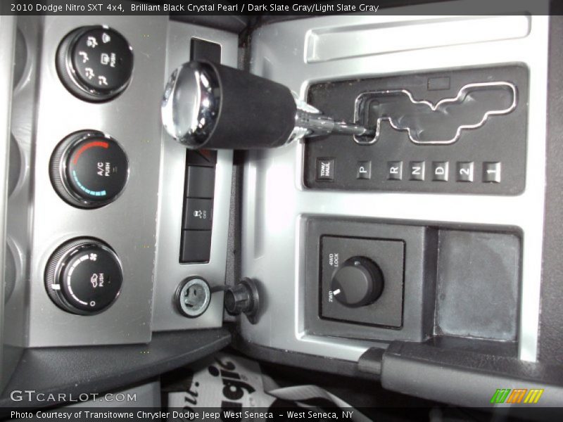 Brilliant Black Crystal Pearl / Dark Slate Gray/Light Slate Gray 2010 Dodge Nitro SXT 4x4
