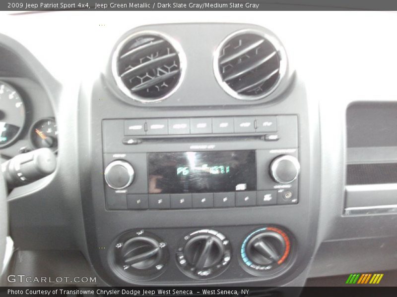 Jeep Green Metallic / Dark Slate Gray/Medium Slate Gray 2009 Jeep Patriot Sport 4x4