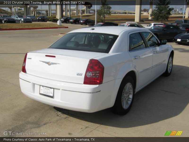 Bright White / Dark Slate Gray 2010 Chrysler 300 Touring