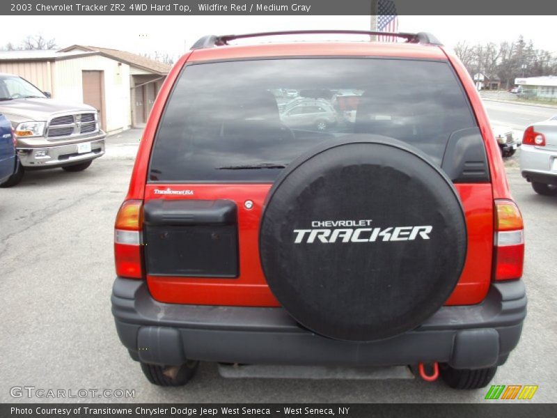 Wildfire Red / Medium Gray 2003 Chevrolet Tracker ZR2 4WD Hard Top
