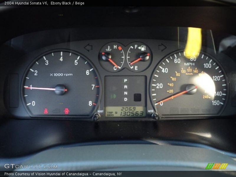 Ebony Black / Beige 2004 Hyundai Sonata V6