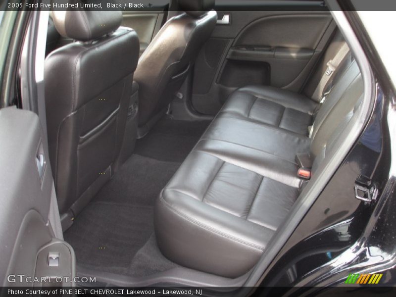 Black / Black 2005 Ford Five Hundred Limited