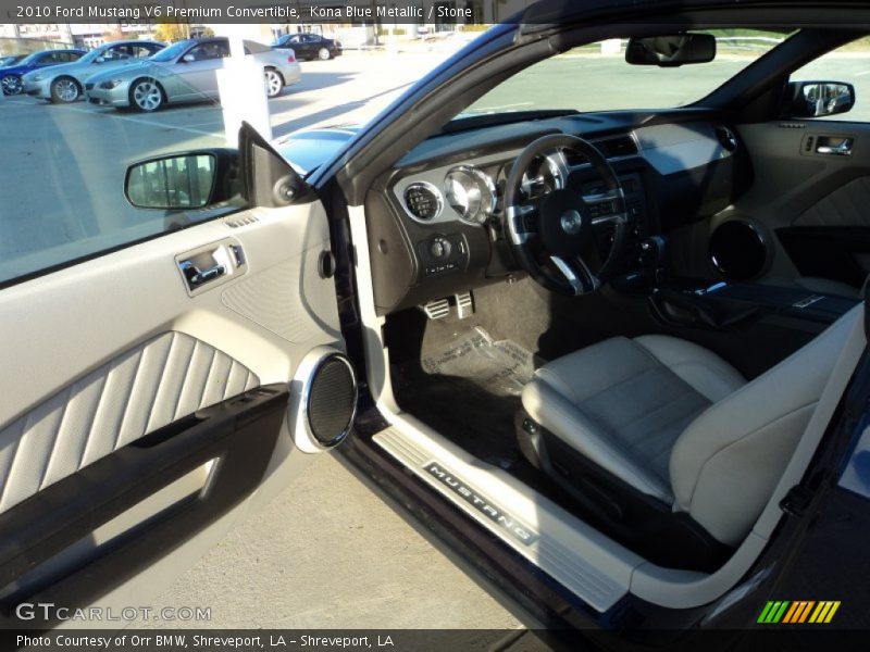 Kona Blue Metallic / Stone 2010 Ford Mustang V6 Premium Convertible