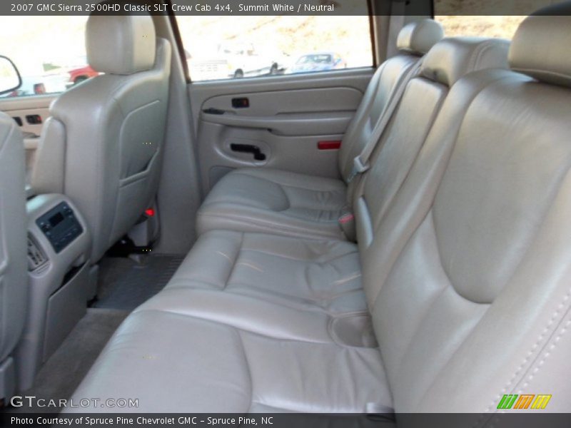 Summit White / Neutral 2007 GMC Sierra 2500HD Classic SLT Crew Cab 4x4