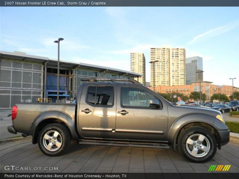 Storm Gray / Graphite 2007 Nissan Frontier LE Crew Cab
