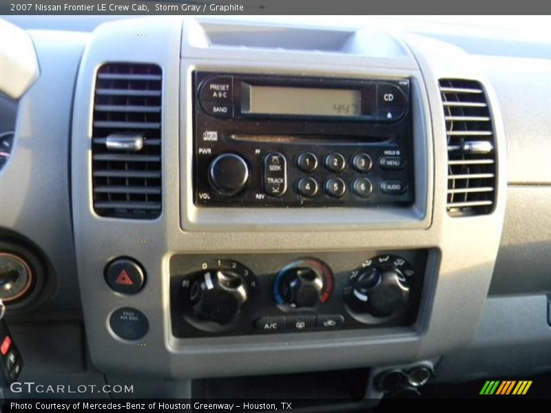 Storm Gray / Graphite 2007 Nissan Frontier LE Crew Cab