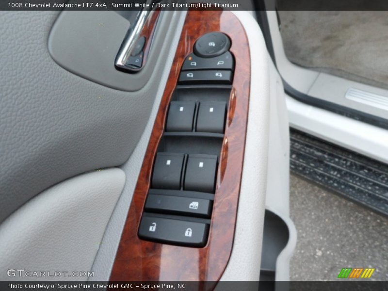 Summit White / Dark Titanium/Light Titanium 2008 Chevrolet Avalanche LTZ 4x4