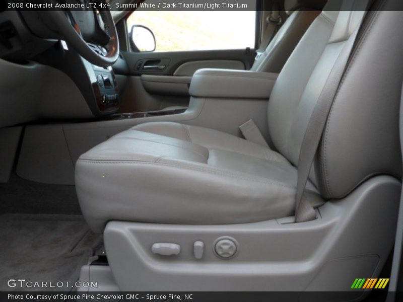 Summit White / Dark Titanium/Light Titanium 2008 Chevrolet Avalanche LTZ 4x4
