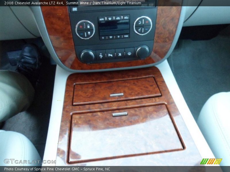 Summit White / Dark Titanium/Light Titanium 2008 Chevrolet Avalanche LTZ 4x4