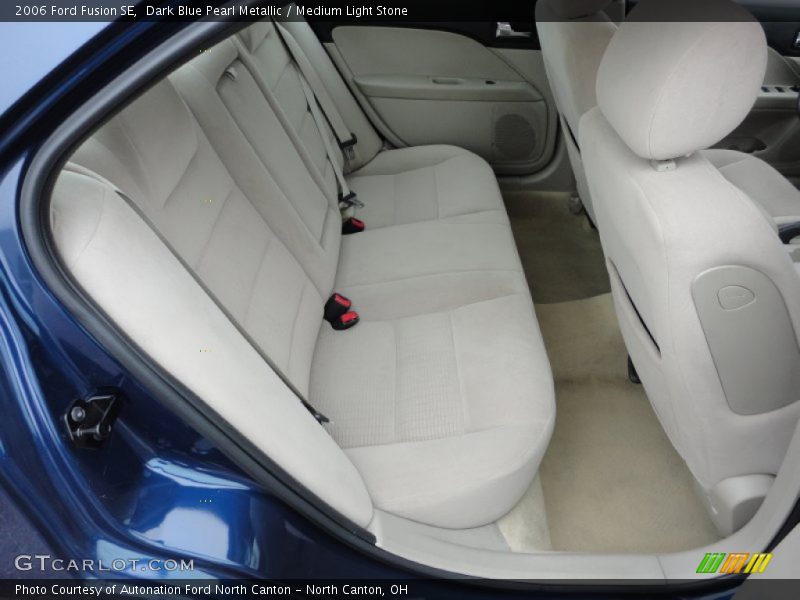 Dark Blue Pearl Metallic / Medium Light Stone 2006 Ford Fusion SE