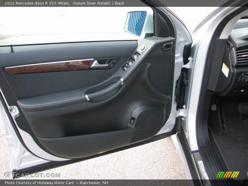 Iridium Silver Metallic / Black 2011 Mercedes-Benz R 350 4Matic