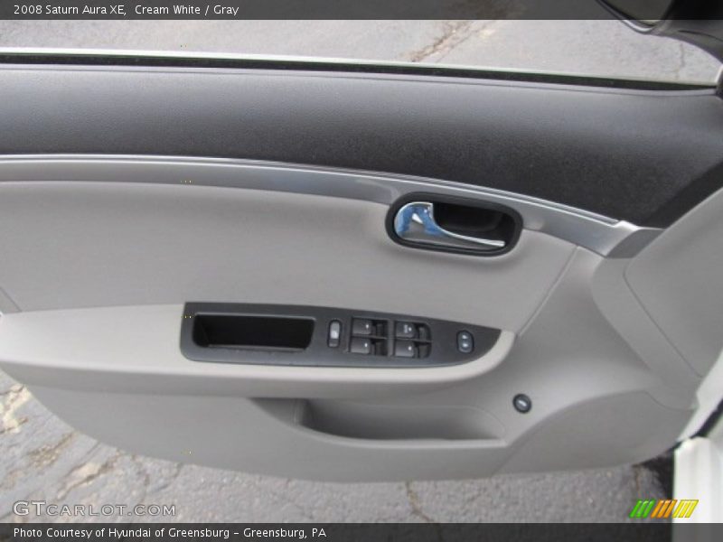 Cream White / Gray 2008 Saturn Aura XE