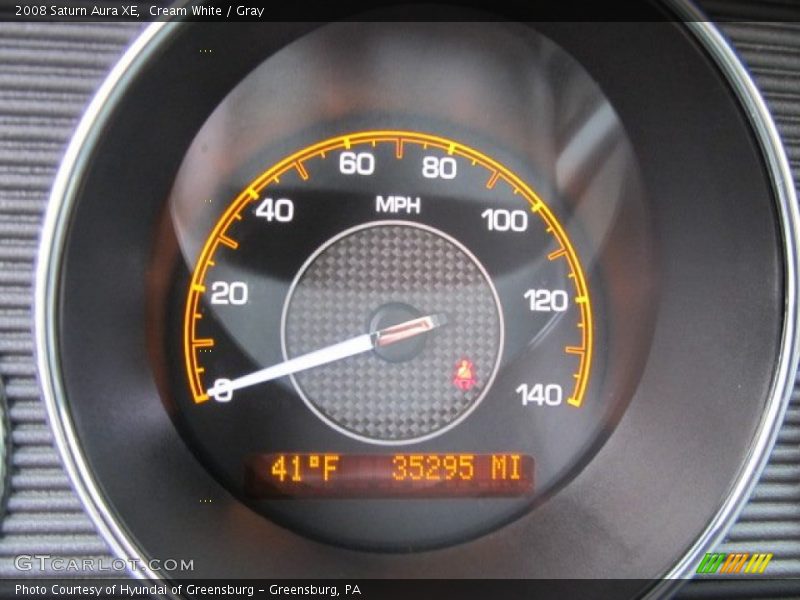 Cream White / Gray 2008 Saturn Aura XE