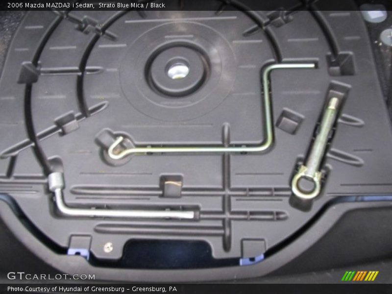 Strato Blue Mica / Black 2006 Mazda MAZDA3 i Sedan