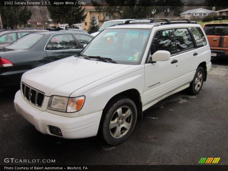 Aspen White / Gray 2002 Subaru Forester 2.5 S