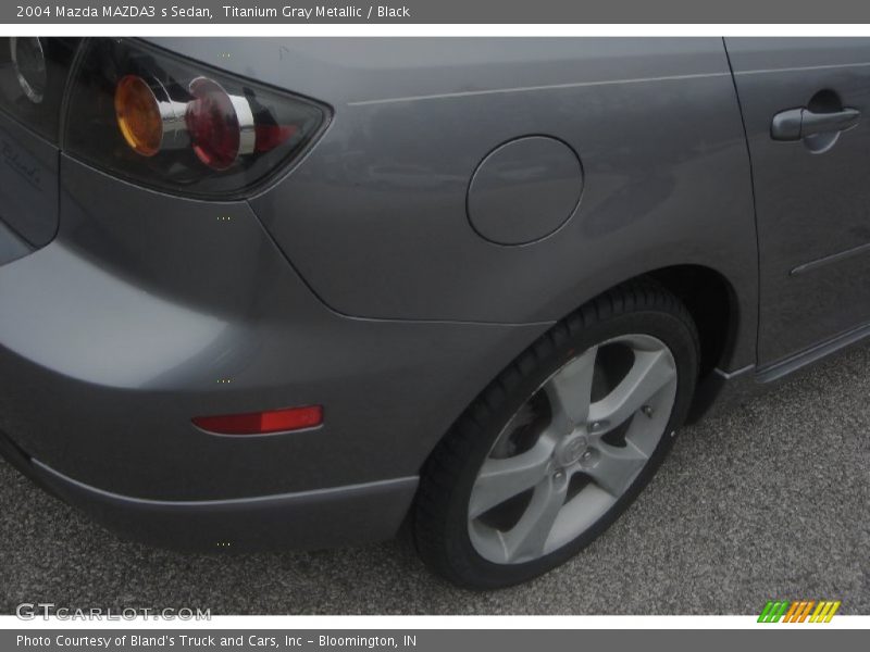 Titanium Gray Metallic / Black 2004 Mazda MAZDA3 s Sedan
