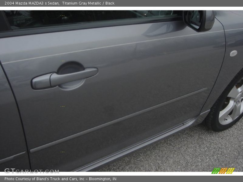 Titanium Gray Metallic / Black 2004 Mazda MAZDA3 s Sedan