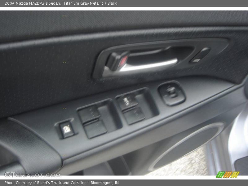 Titanium Gray Metallic / Black 2004 Mazda MAZDA3 s Sedan
