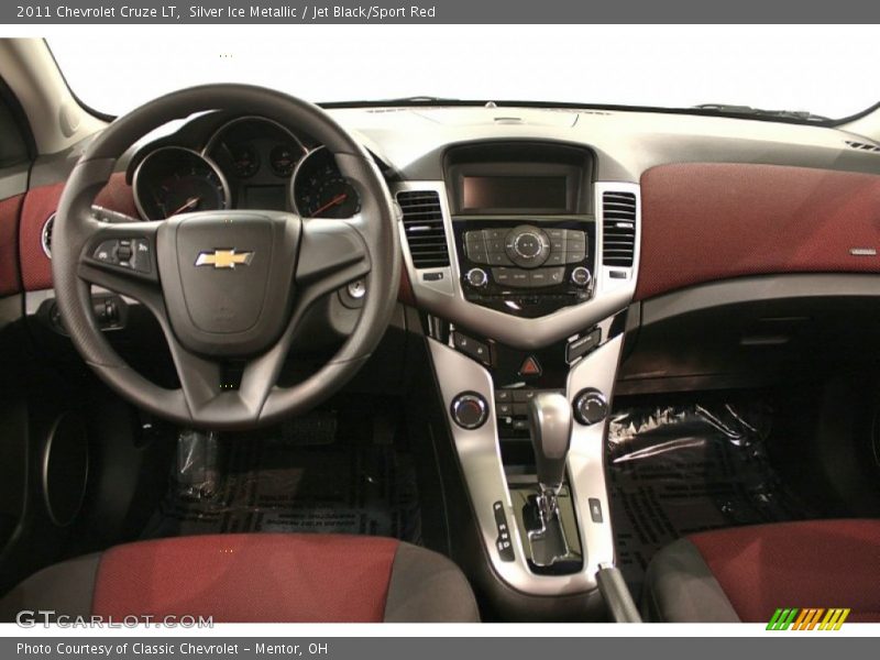 Silver Ice Metallic / Jet Black/Sport Red 2011 Chevrolet Cruze LT