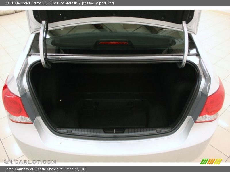 Silver Ice Metallic / Jet Black/Sport Red 2011 Chevrolet Cruze LT