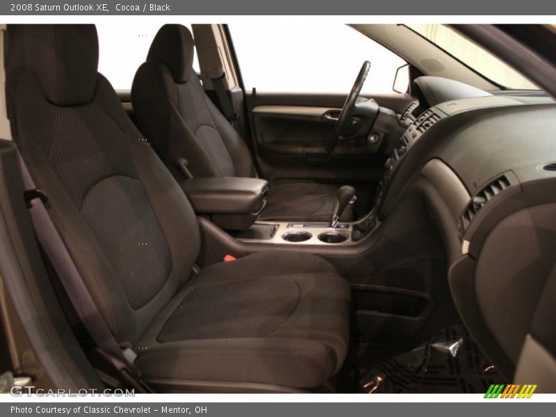 Cocoa / Black 2008 Saturn Outlook XE