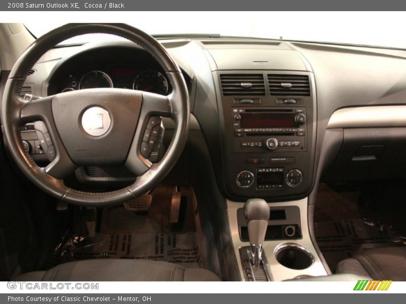 Cocoa / Black 2008 Saturn Outlook XE