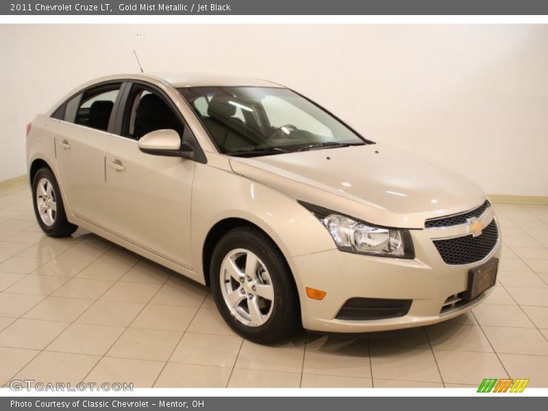 Gold Mist Metallic / Jet Black 2011 Chevrolet Cruze LT