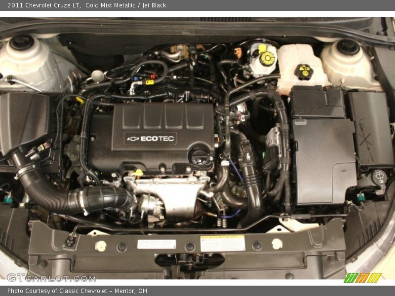 Gold Mist Metallic / Jet Black 2011 Chevrolet Cruze LT