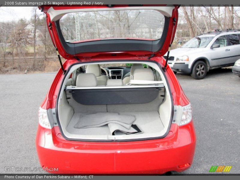 Lightning Red / Ivory 2008 Subaru Impreza 2.5i Wagon