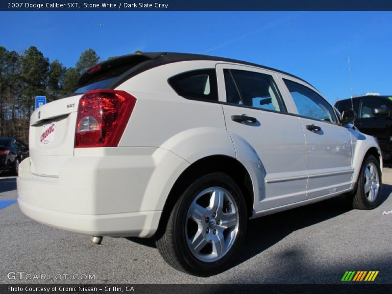 Stone White / Dark Slate Gray 2007 Dodge Caliber SXT