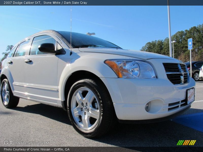 Stone White / Dark Slate Gray 2007 Dodge Caliber SXT