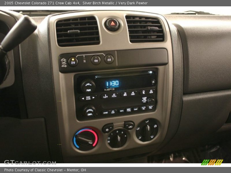 Silver Birch Metallic / Very Dark Pewter 2005 Chevrolet Colorado Z71 Crew Cab 4x4
