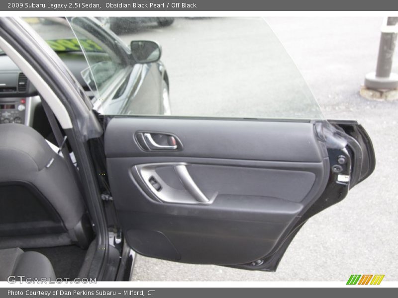 Obsidian Black Pearl / Off Black 2009 Subaru Legacy 2.5i Sedan