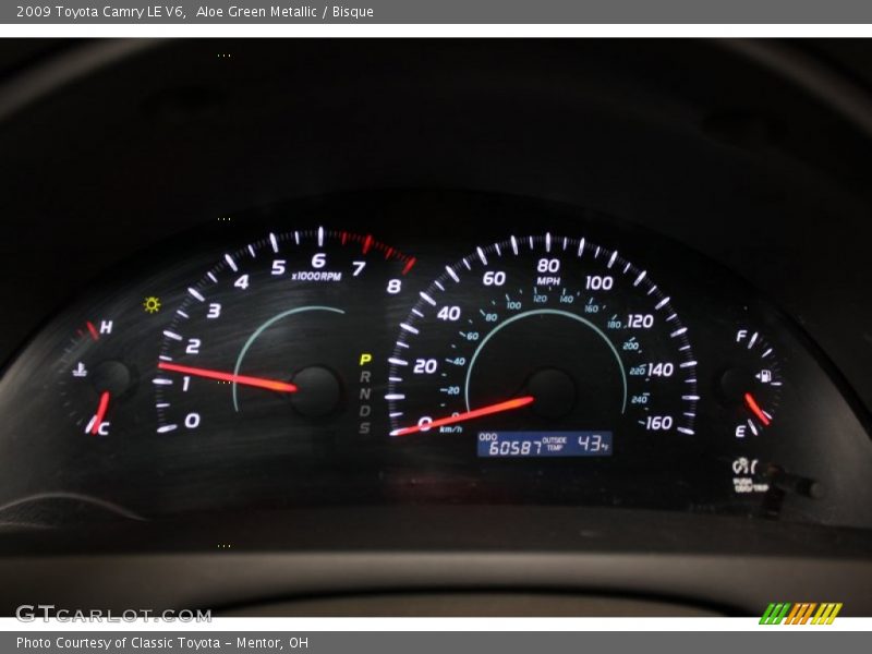 Aloe Green Metallic / Bisque 2009 Toyota Camry LE V6