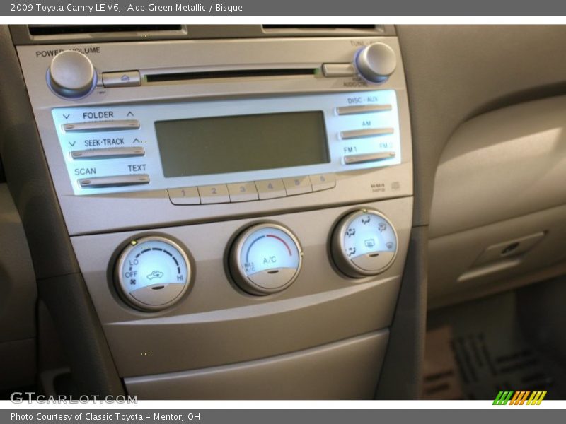 Aloe Green Metallic / Bisque 2009 Toyota Camry LE V6