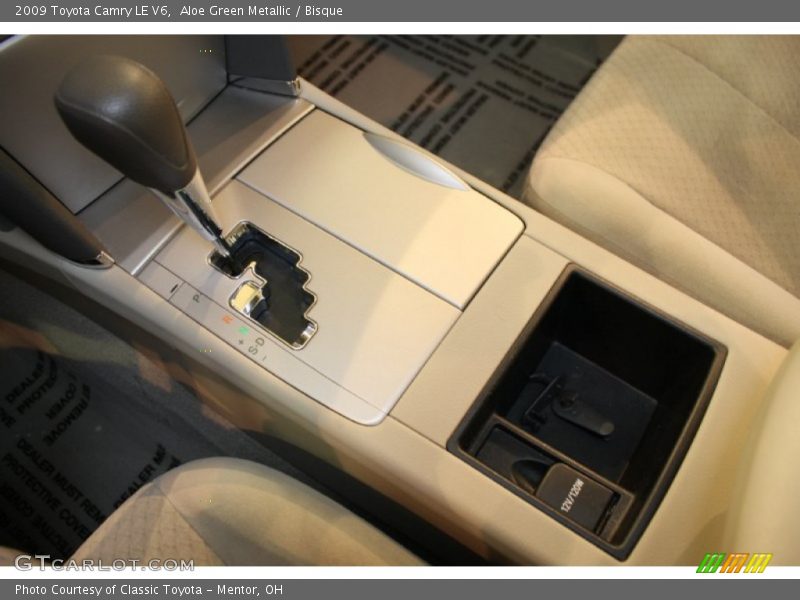 Aloe Green Metallic / Bisque 2009 Toyota Camry LE V6