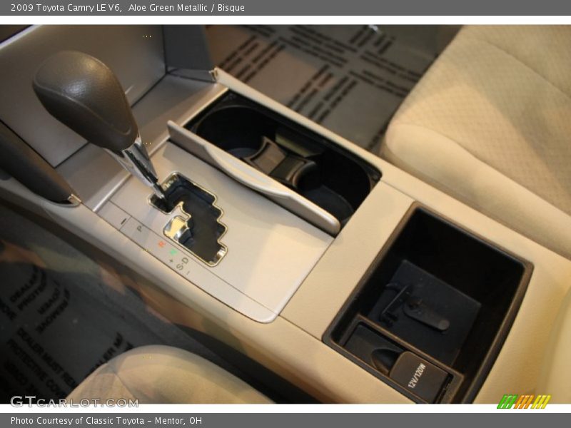 Aloe Green Metallic / Bisque 2009 Toyota Camry LE V6