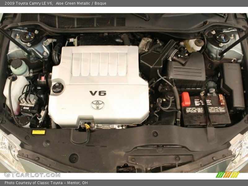 Aloe Green Metallic / Bisque 2009 Toyota Camry LE V6