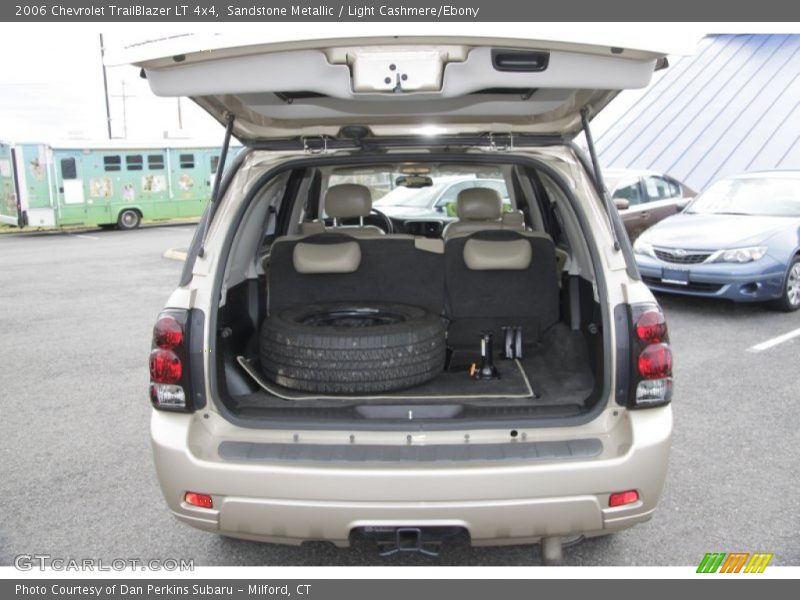 Sandstone Metallic / Light Cashmere/Ebony 2006 Chevrolet TrailBlazer LT 4x4