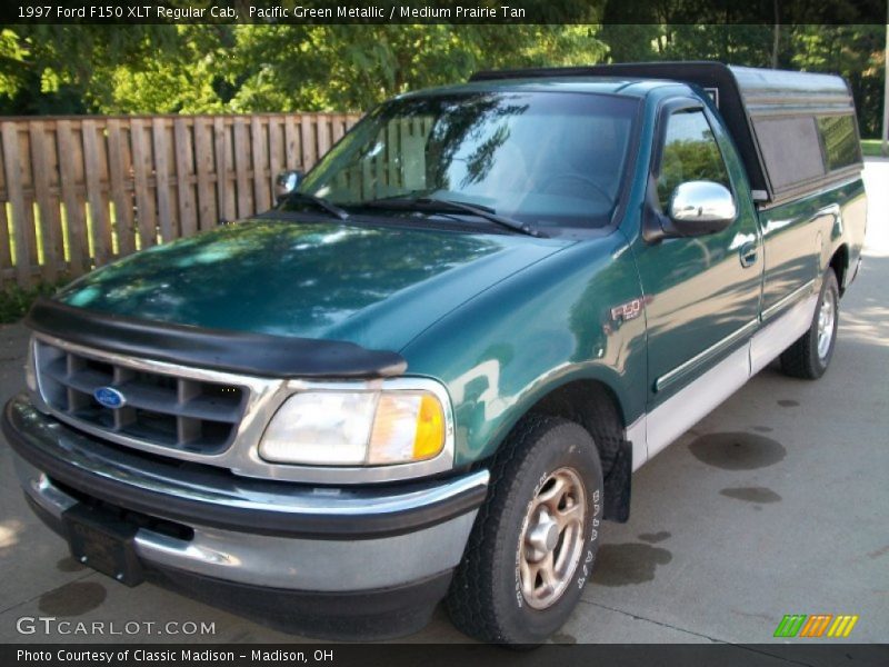Pacific Green Metallic / Medium Prairie Tan 1997 Ford F150 XLT Regular Cab