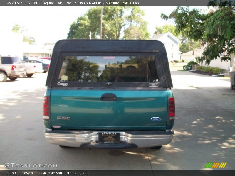 Pacific Green Metallic / Medium Prairie Tan 1997 Ford F150 XLT Regular Cab