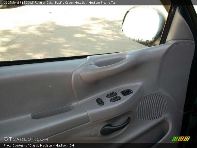 Pacific Green Metallic / Medium Prairie Tan 1997 Ford F150 XLT Regular Cab